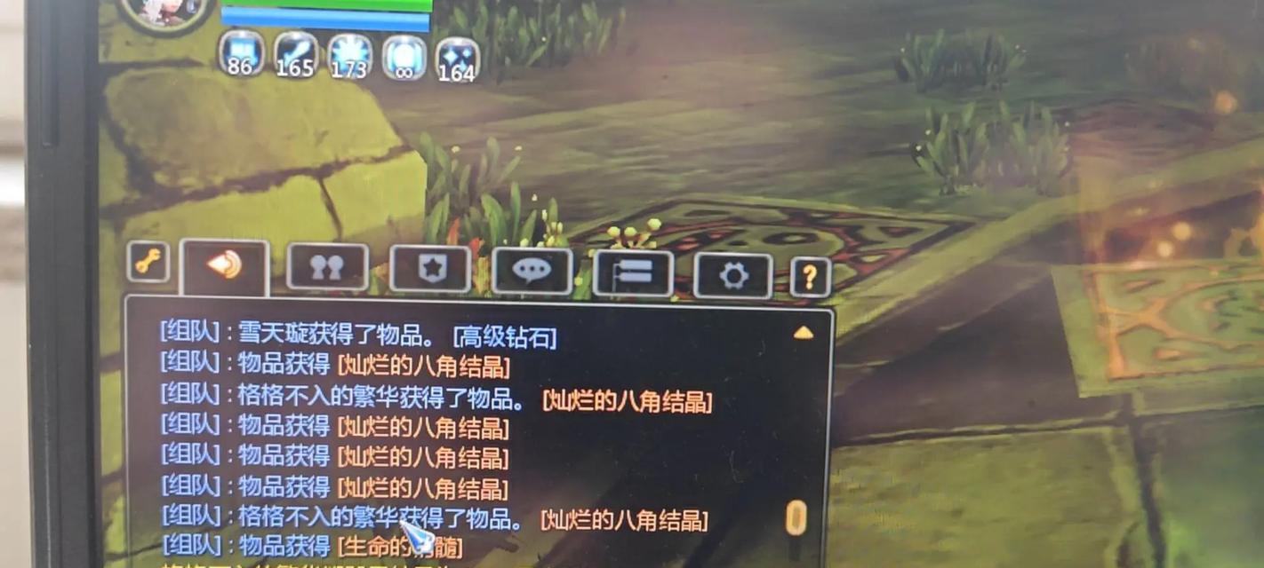 龙之谷世界自动捡拾物品的设置方法是什么？